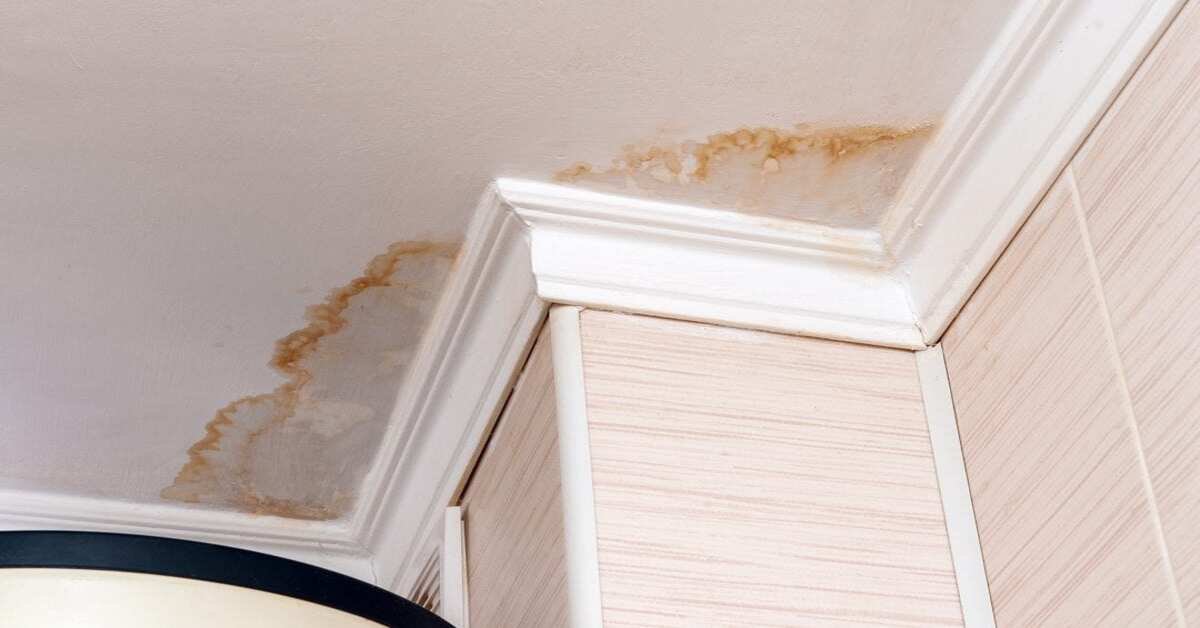 Parede com sinais de vazamento