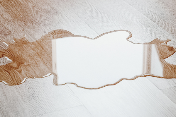 Vazamento de Água no Chão